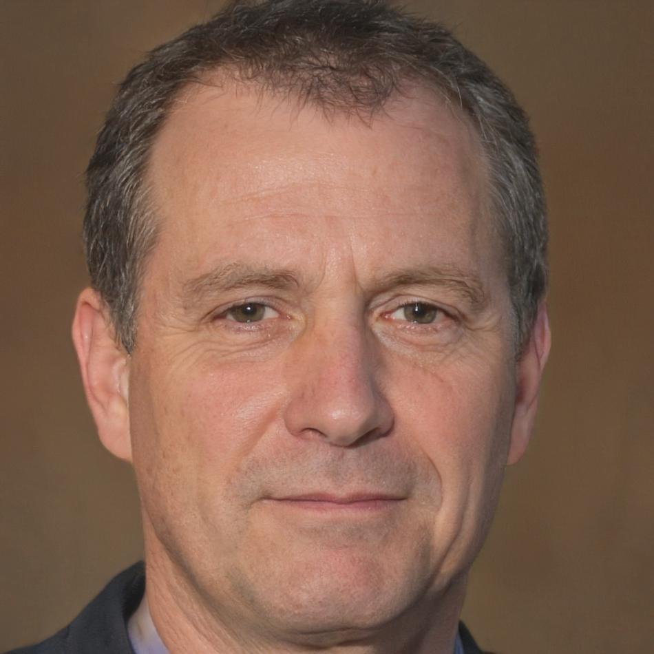 Jasper Einarsson, small business financial consultant