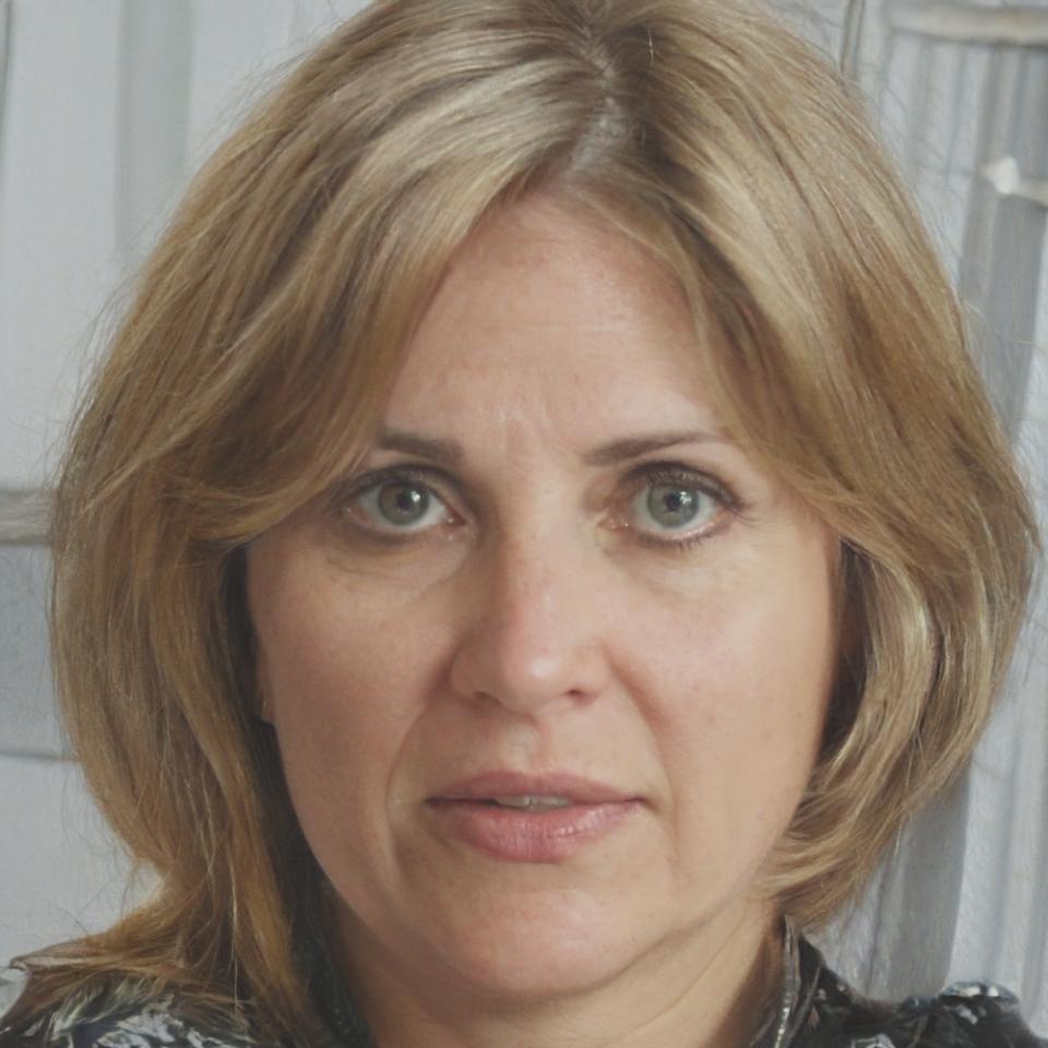 Saoirse Brennan finance instructor